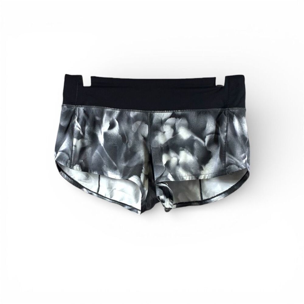 Lululemon Speed Up Shorts Tie Dye in Black and White Size 6